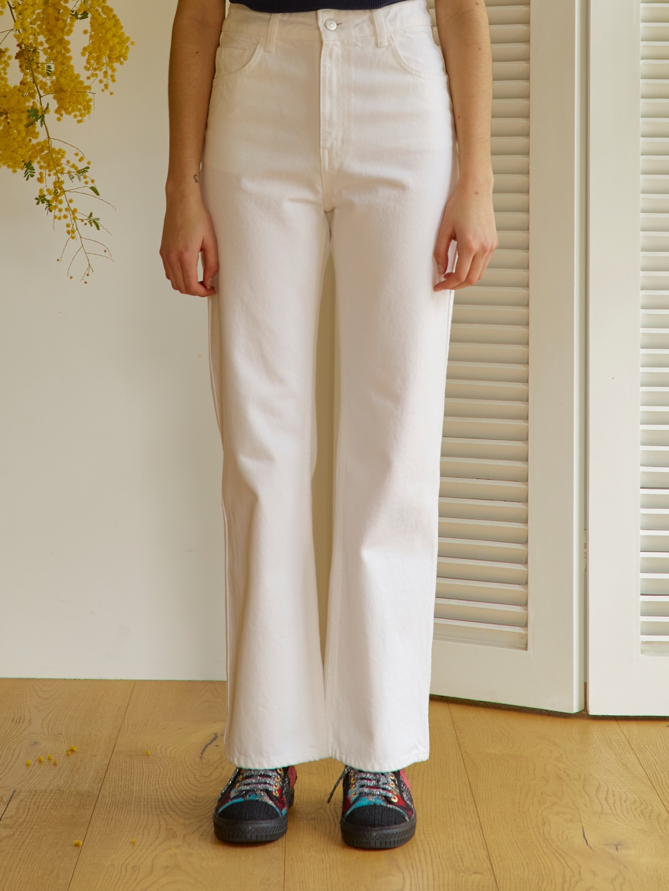 CECILE MID-RISE STRAIGHT JEANS WHITE